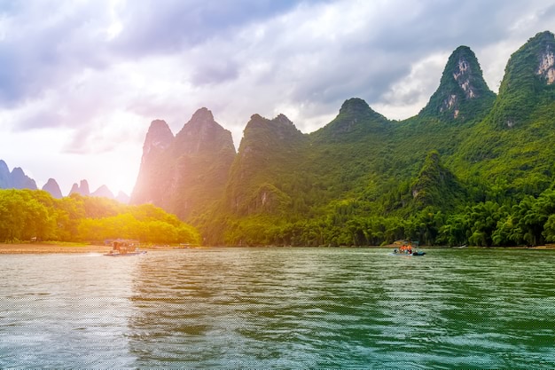 PHP究竟是什么语言？揭秘它在互联网开发中的重要性